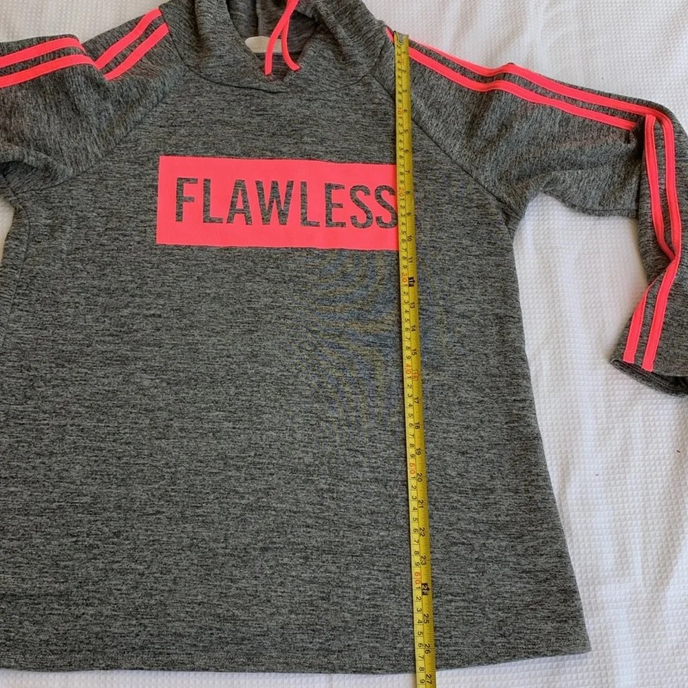 Free kisses plus size  sweatshirt  1X - Picture 9 of 10